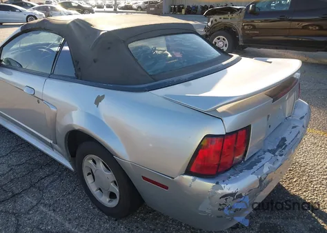 2000 Ford Mustang from USA, damaged, VIN 1FAFP444XYF102477